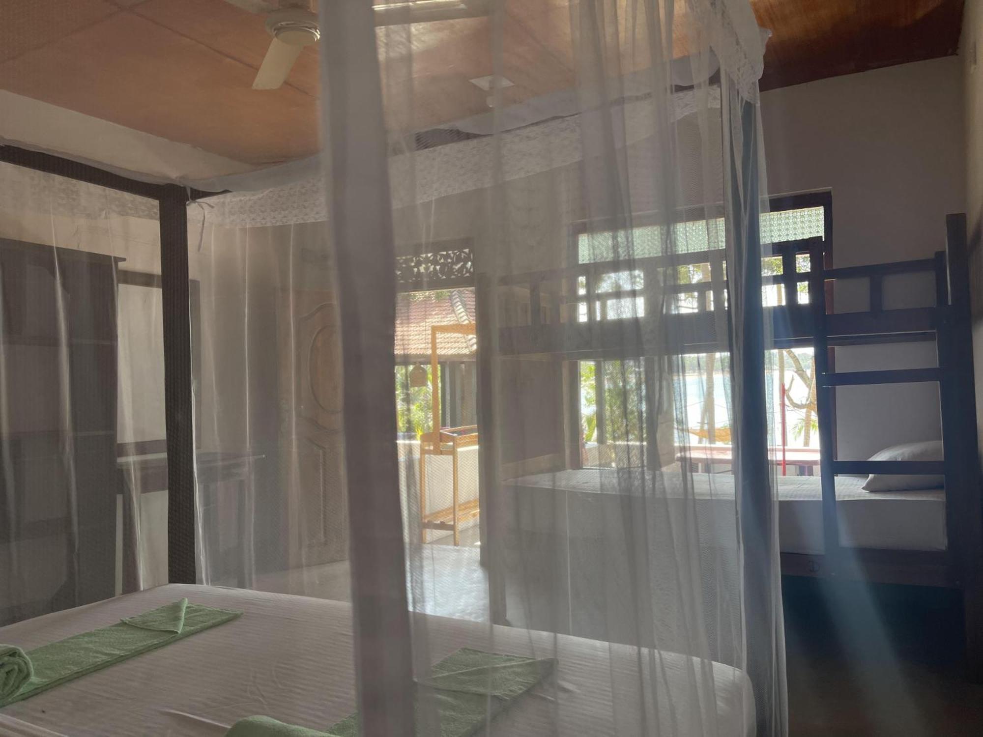 Auberge de jeunesse Coconut Hill Baie d'Arugam Extérieur photo