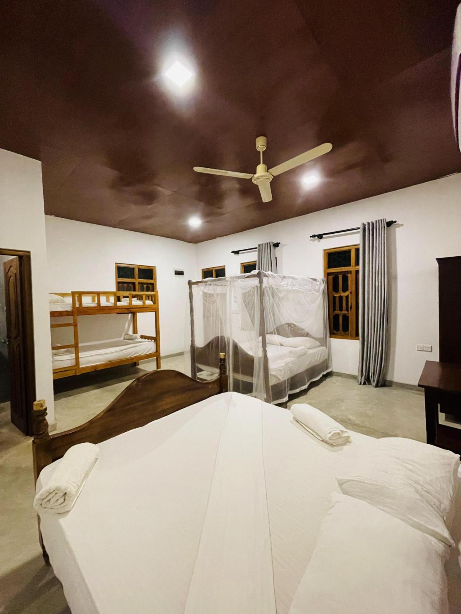 Auberge de jeunesse Coconut Hill Baie d'Arugam Extérieur photo